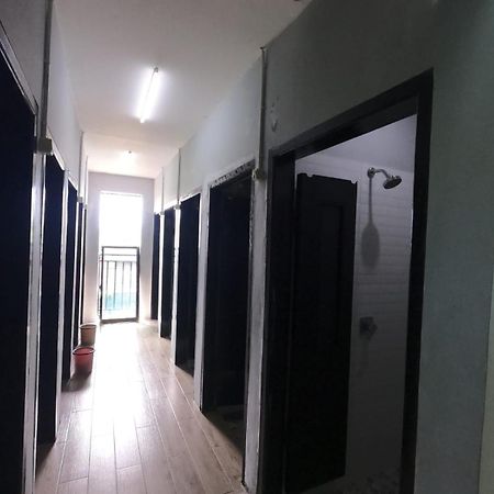 Innbox Hostel Sorong Exteriér fotografie