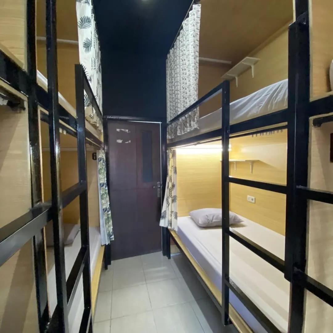 Innbox Hostel Sorong Exteriér fotografie