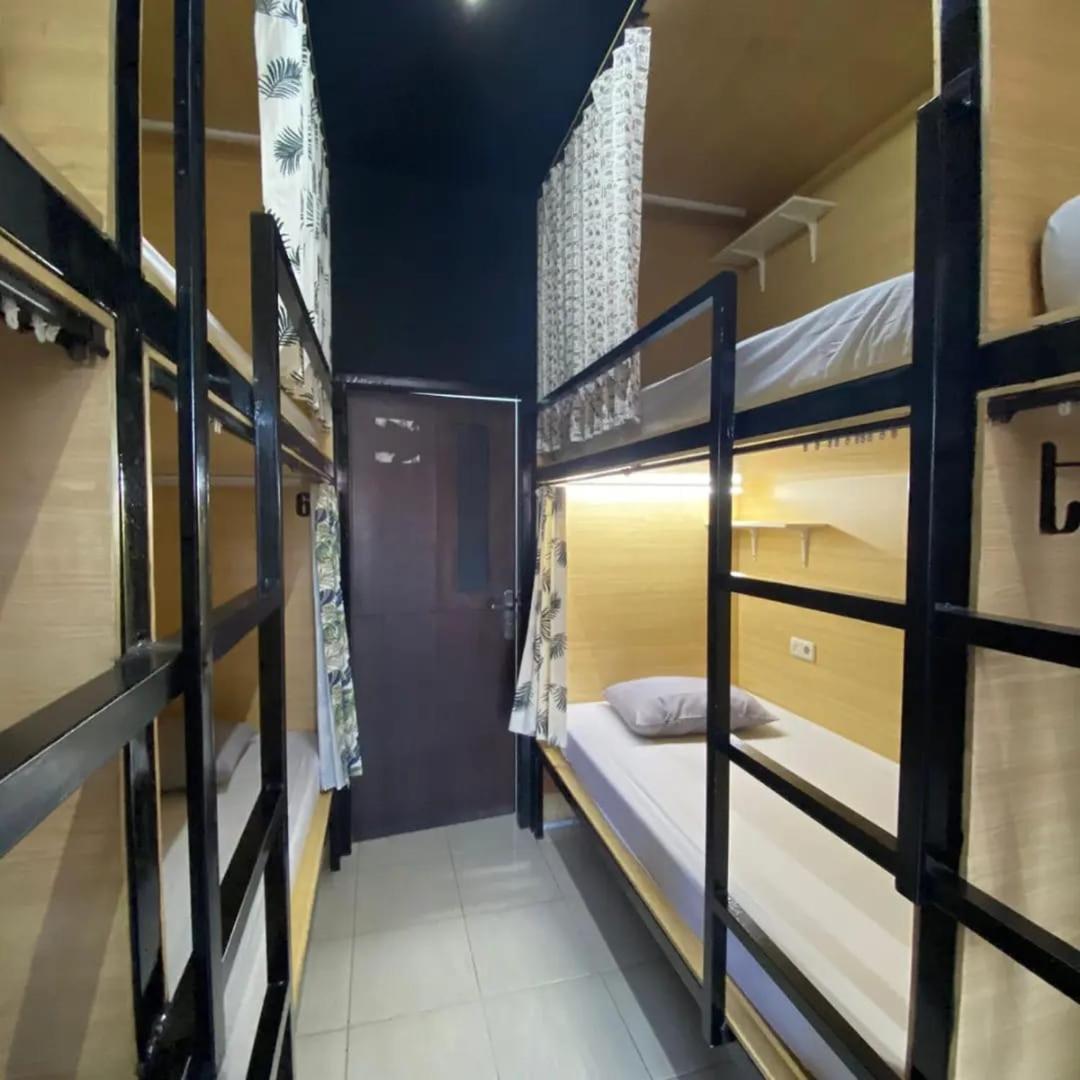 Innbox Hostel Sorong Exteriér fotografie