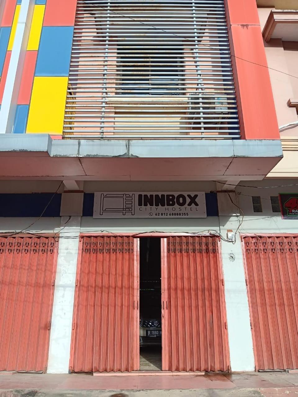 Innbox Hostel Sorong Exteriér fotografie